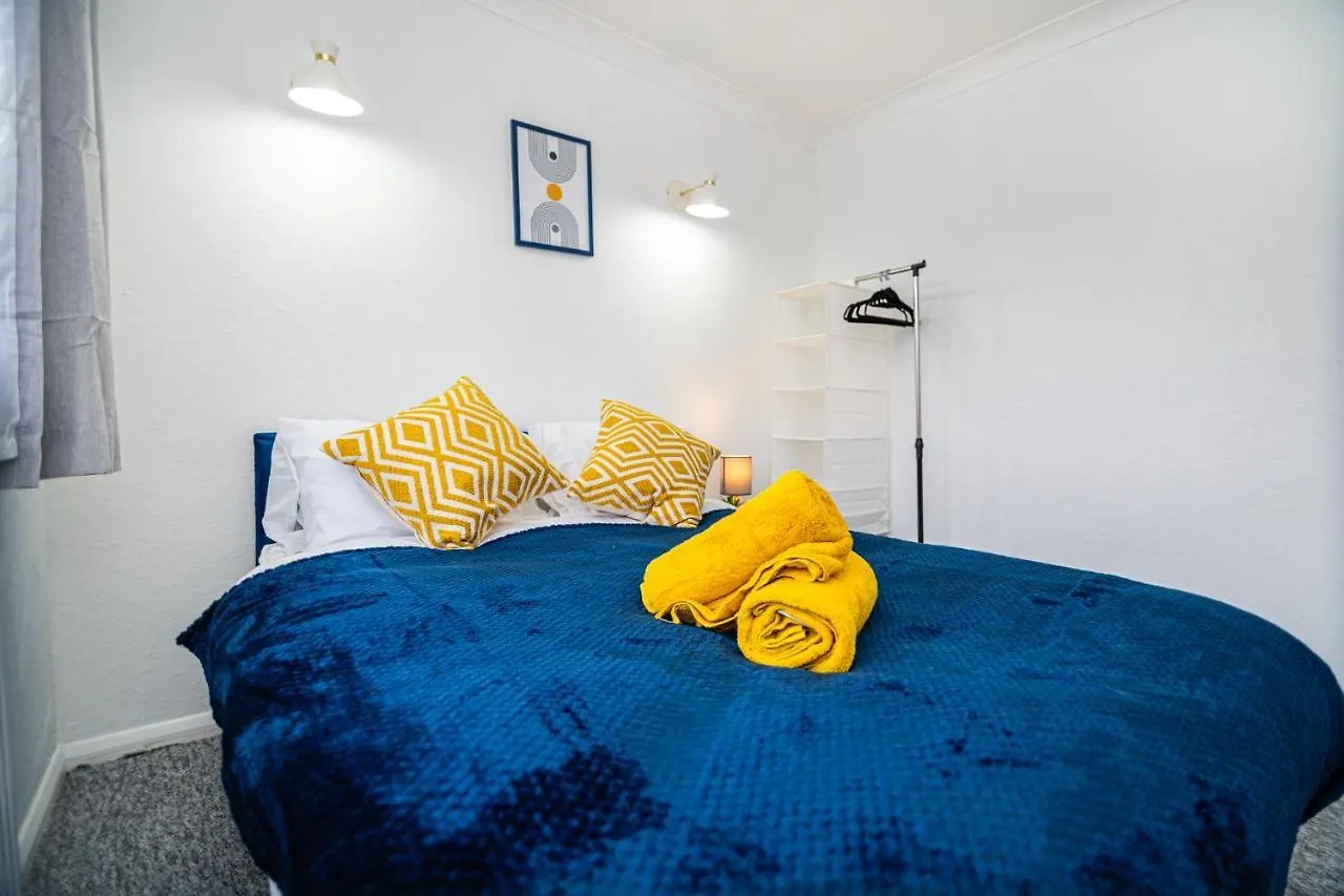 Vila 3 Bed Gorgeous House Abbeywood Abbey Wood 0*,  Velká Británie